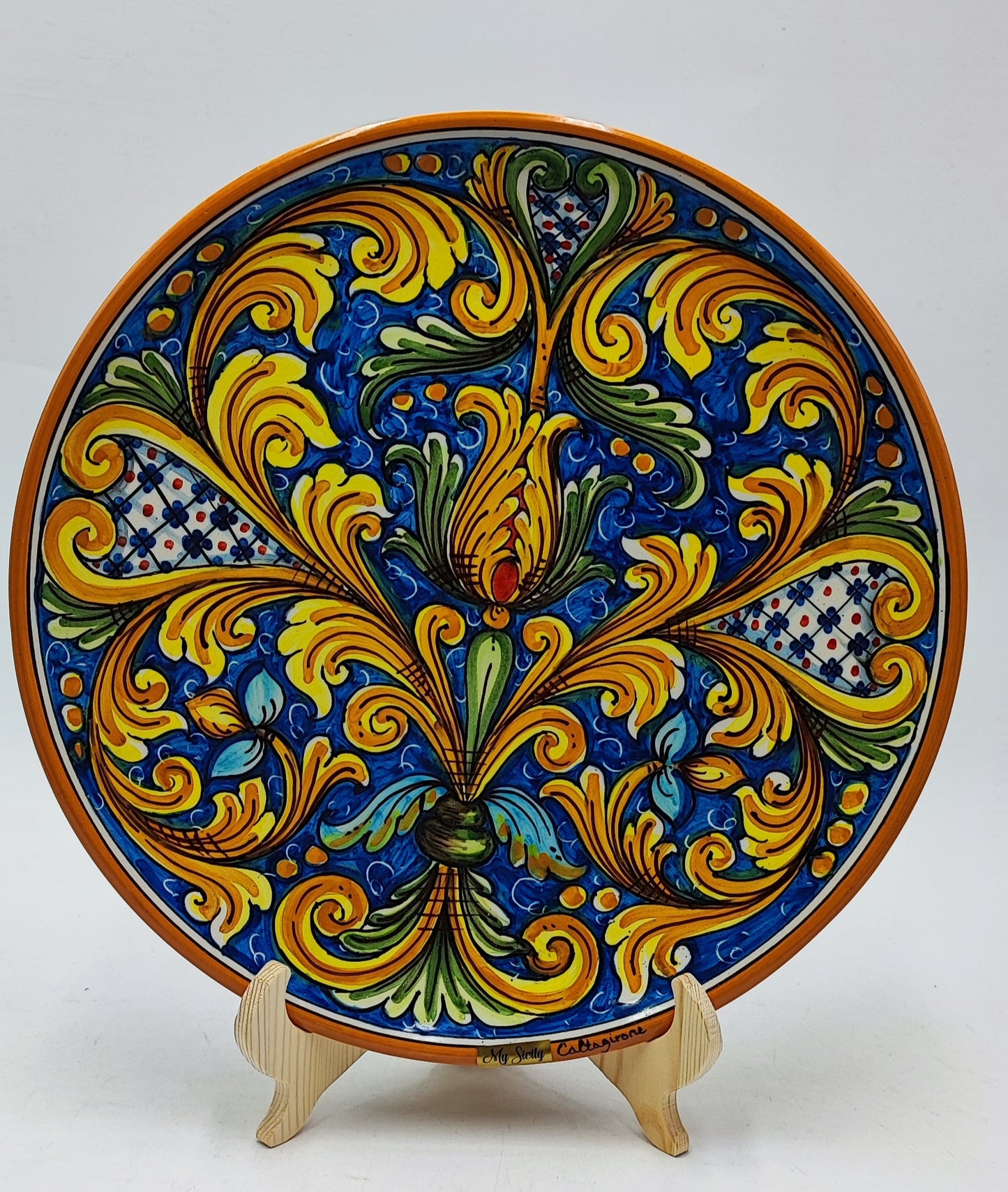 Elegant Caltagirone Ceramic Plates - Sicilian Art for a Unique Table Setting