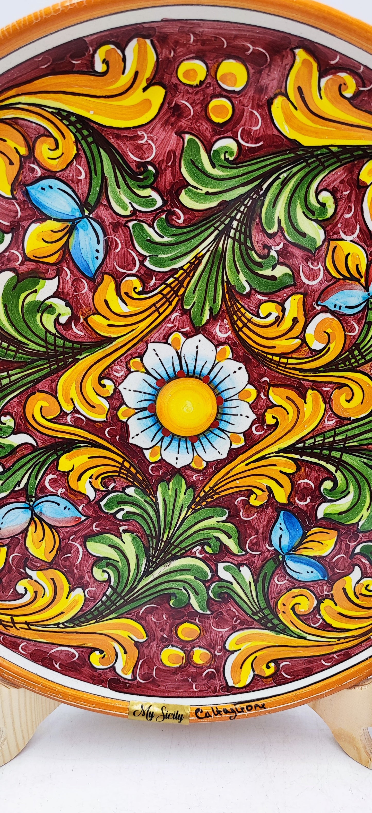 Elegant Caltagirone Ceramic Plates - Sicilian Art for a Unique Table Setting