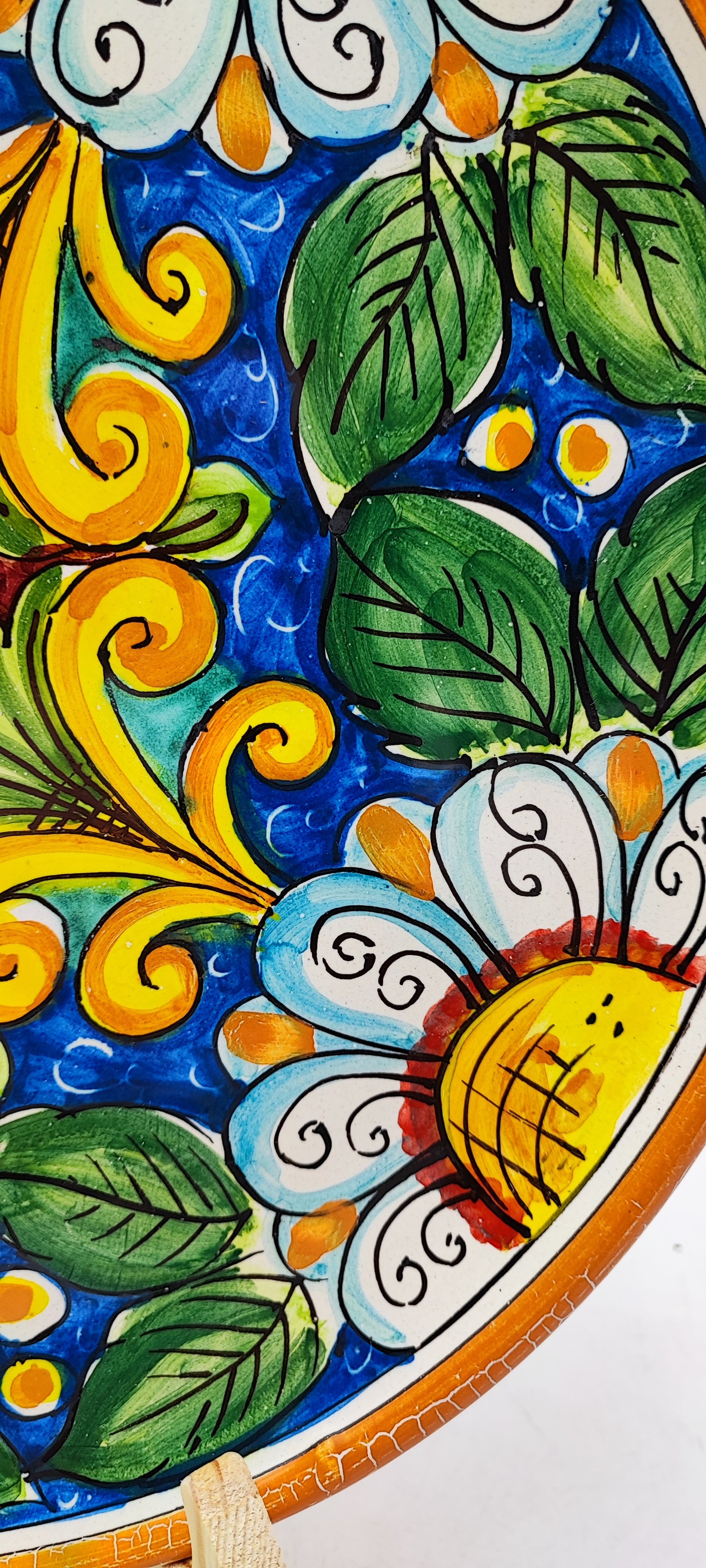 Elegant Caltagirone Ceramic Plates - Sicilian Art for a Unique Table Setting