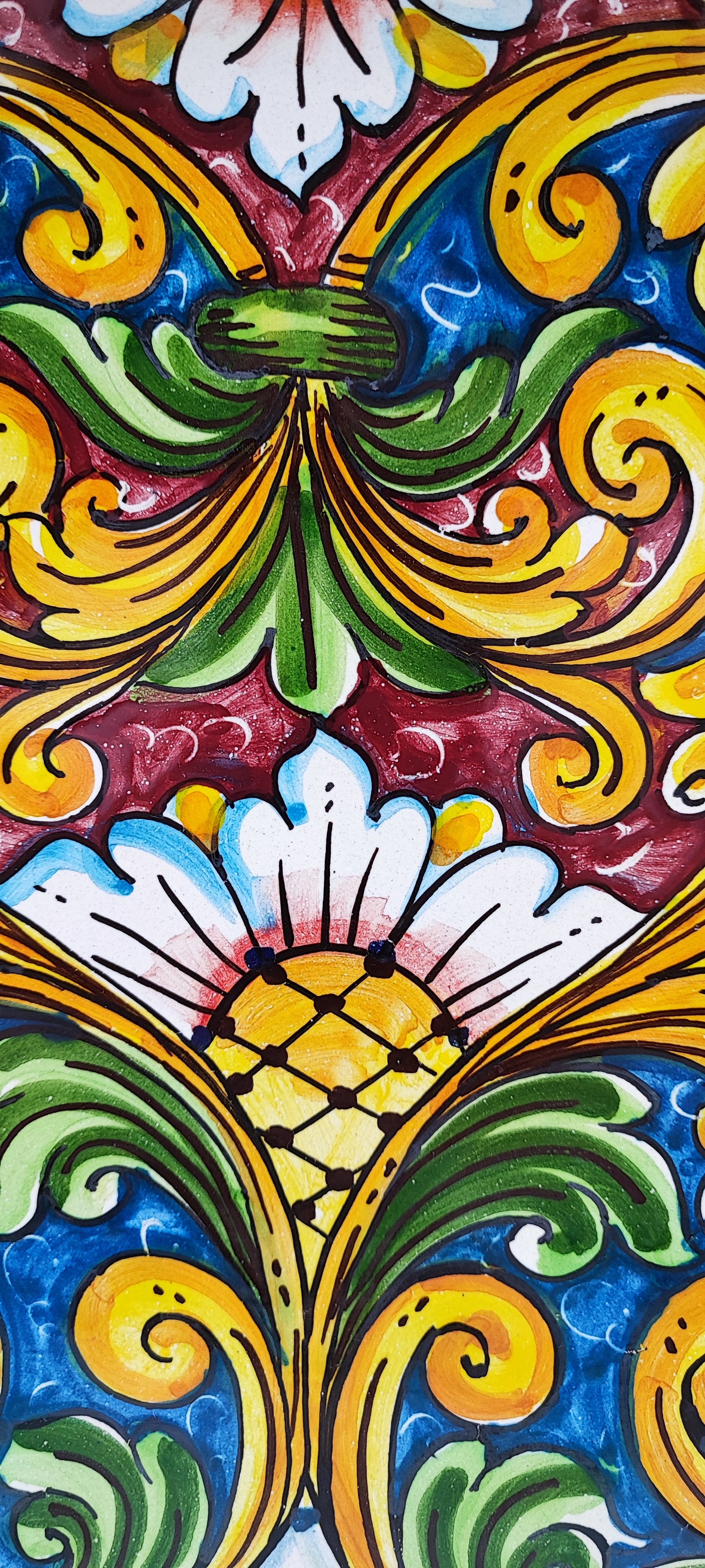 Elegant Caltagirone Ceramic Plates - Sicilian Art for a Unique Table Setting