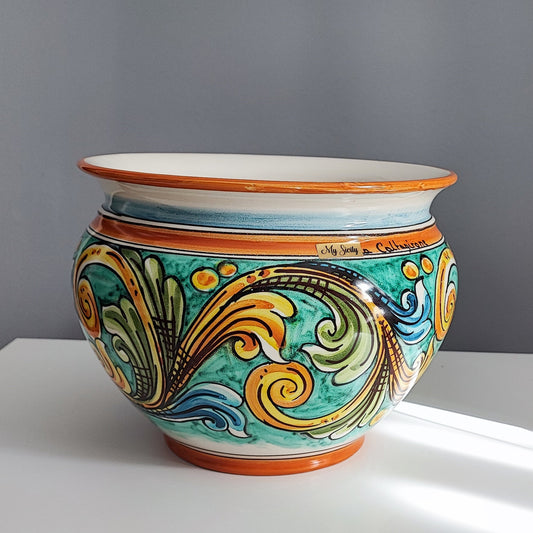 Italian Handcrafted Vase Holder