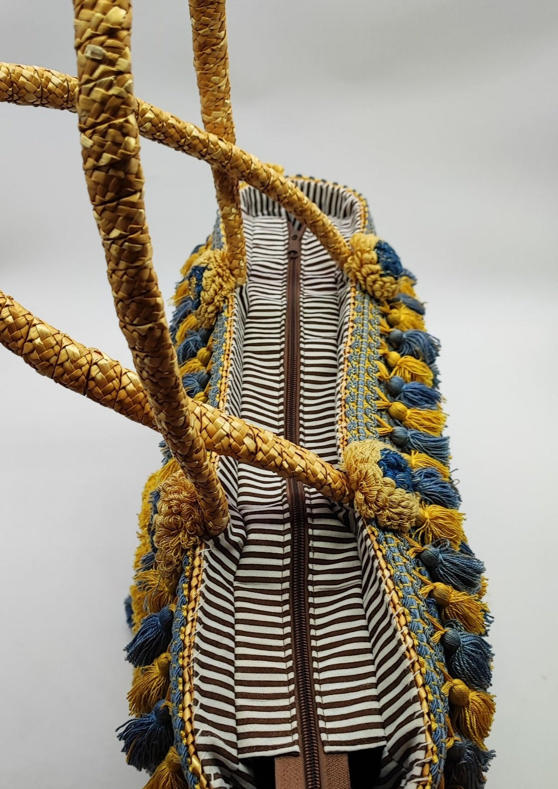 Coffa tipica della Ceramica di Caltagirone realizzata a mano 
