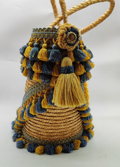 Coffa tipica della Ceramica di Caltagirone realizzata a mano 