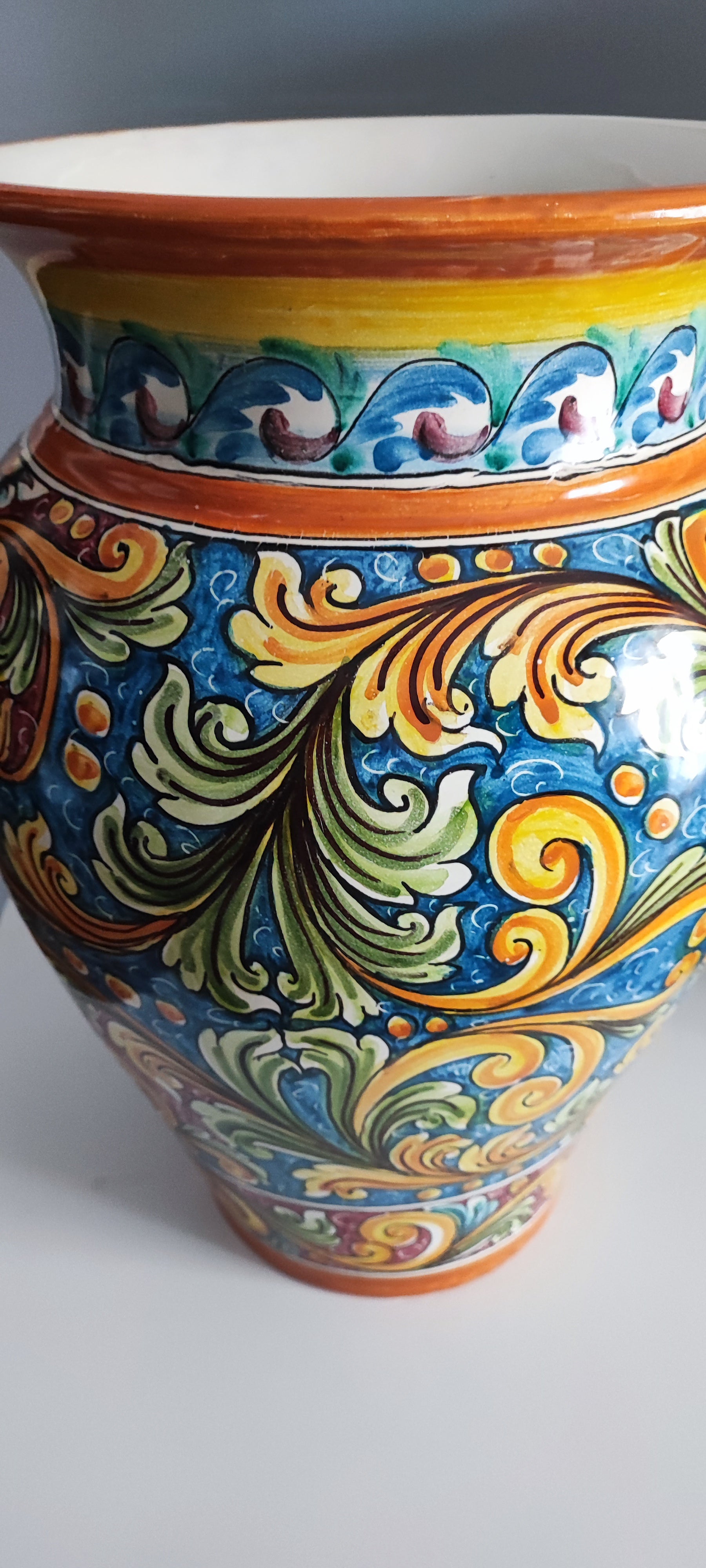 Traditional Caltagirone design