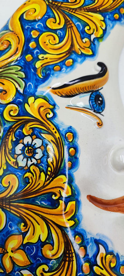 luna in ceramica
